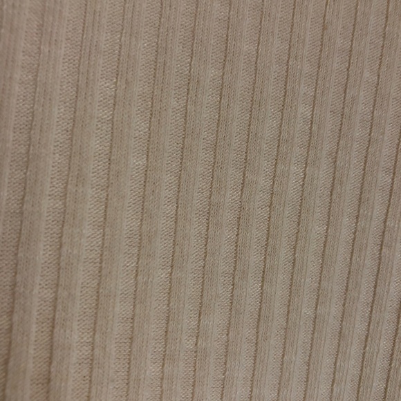 Concepts Sleeveless Sherpa with Suede Like Front and Ribbed Knit Back.  Size 3X - Picture 10 of 10